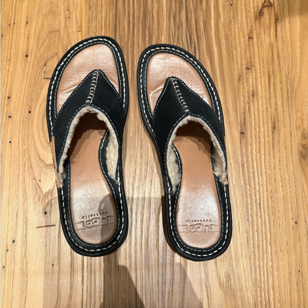UGG Black and Tan Sandals Casual Comfort